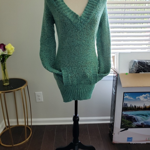 Green demanding pull over sweater by say what - Picture 2 of 3